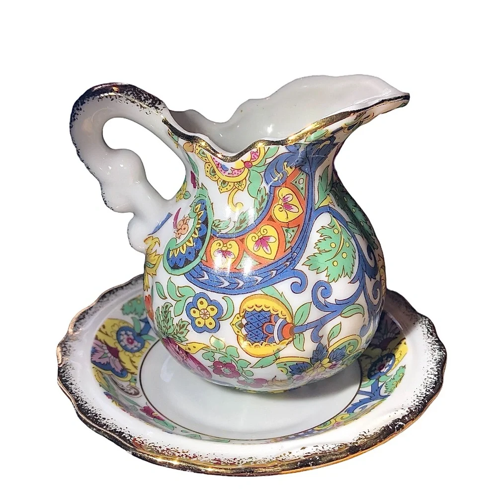 VINTAGE LENWILE/ARNART OF JAPAN SMALL WHITE W MULTICOLOR CREAMER & UNDERPLATE